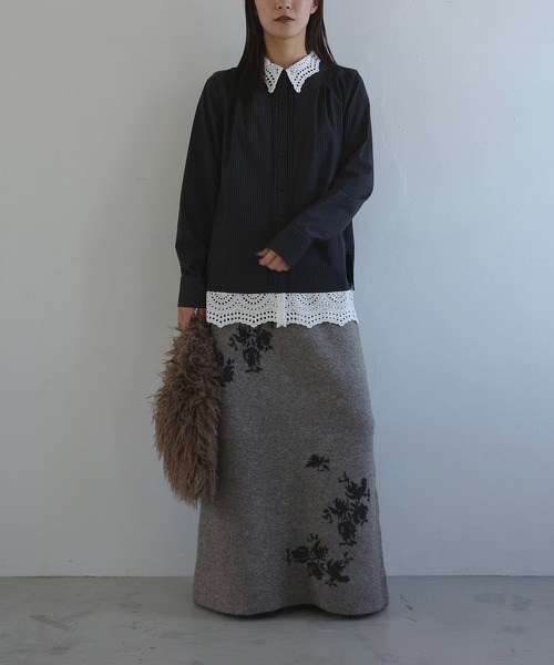 WILLFULLY(ウィルフリー)の「lace collar hem shoulder pintuck SH(シャツ/ブラウス・レディース・チャコール/サックスブルー/アイボリー・FREE)」の19枚目の写真