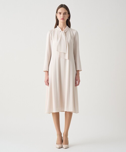 ANAYI（アナイ）の「【Eternal Line 2026】トリアセサテンボウタイ ワンピース（ワンピース・レディース・アイボリー/ライトブルー/ネイビー・34/36/38）」の4枚目の写真