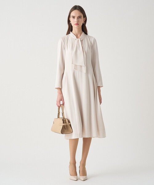 ANAYI（アナイ）の「【Eternal Line 2026】トリアセサテンボウタイ ワンピース（ワンピース・レディース・アイボリー/ライトブルー/ネイビー・34/36/38）」の7枚目の写真