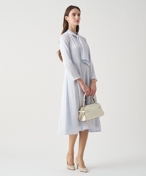 ANAYI（アナイ）の「【Eternal Line 2026】トリアセサテンボウタイ ワンピース（ワンピース・レディース・アイボリー/ライトブルー/ネイビー・34/36/38）」の10枚目の写真