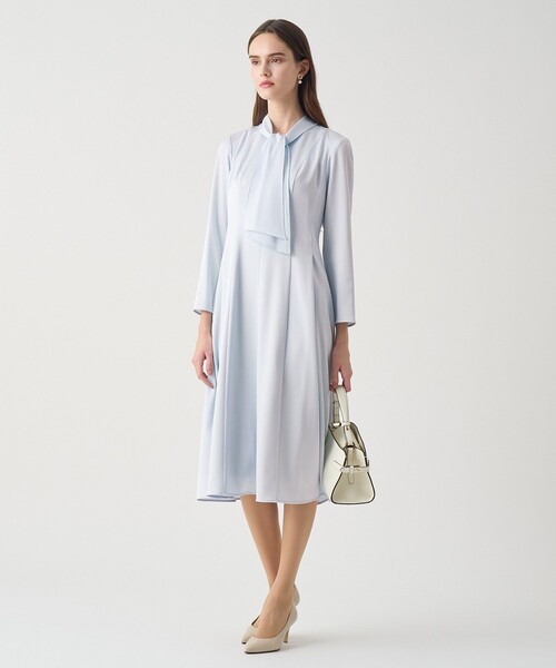 ANAYI（アナイ）の「【Eternal Line 2026】トリアセサテンボウタイ ワンピース（ワンピース・レディース・アイボリー/ライトブルー/ネイビー・34/36/38）」の11枚目の写真