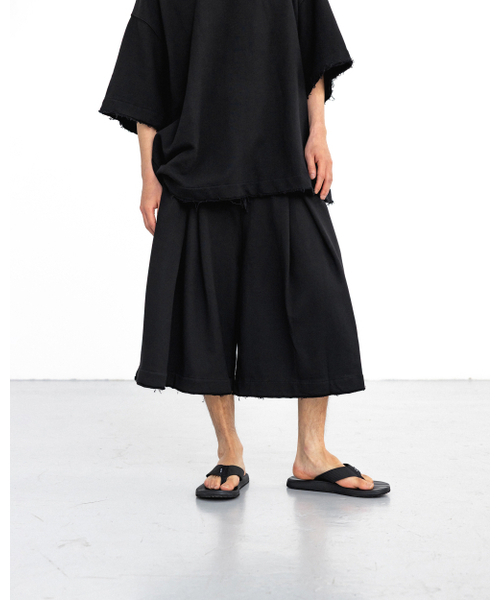 ANGLAN（アングラン）の「Valley Tuck Sweat Half Pants - Black（その他パンツ・メンズ・その他・ONE SIZE）」の10枚目の写真