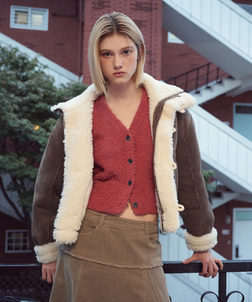 ETMON(エトモン)の「High-Neck Suede Mustang Coat, Brown(ムートンコート・レディース・その他・FREE)」の7枚目の写真