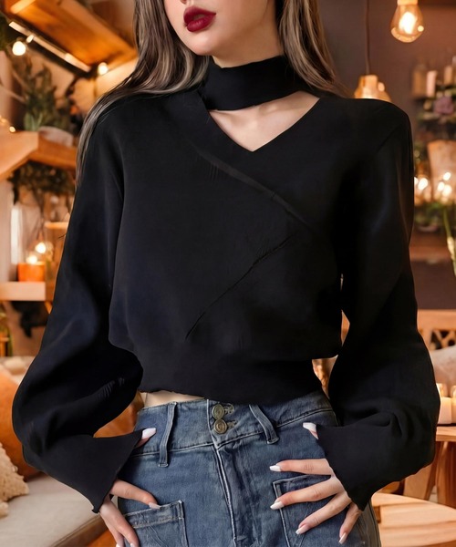 cammie(キャミー)の「チョーカーデザインニットトップス(ニット/セーター・レディース・ホワイト/ブラック・F)」の2枚目の写真