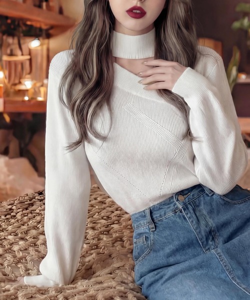 cammie(キャミー)の「チョーカーデザインニットトップス(ニット/セーター・レディース・ホワイト/ブラック・F)」の3枚目の写真