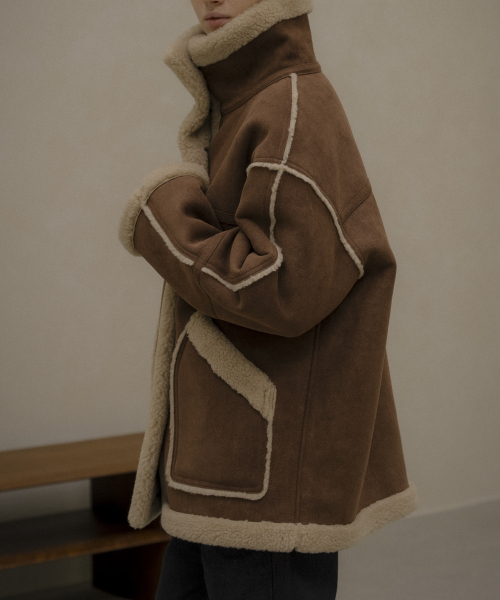 KNOWNBETTER（ノウンベター）の「Suede patch-pocket shearling jacket [KNFW05JP02]_[2color]（その他アウター・レディース・ブラウン/キャメル・FREE）」の11枚目の写真