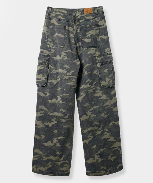 EUGGEN(ユジェン)の「ワンタックカーゴポケットパンツ_カモフラージュ(その他パンツ・レディース・その他・SMALL/MEDIUM)」の3枚目の写真