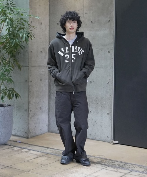 BEN DAVIS（ベンデイビス）の「【BEN DAVIS/ベンデイビス】 【90sヴィンテージ感】ショートパーカー 剥がれワッペン風デザイン 古着系ストリート ヘビーウェイト（パーカー・メンズ・ブラック/ネイビー・MEDIUM/LARGE/X-LARGE）」の3枚目の写真