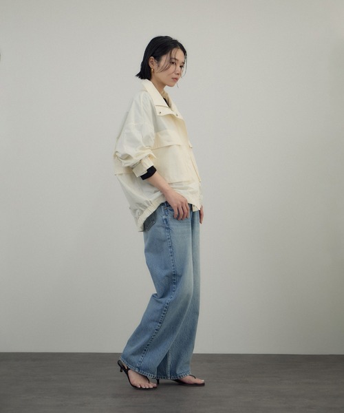 SALON adam et rope'（サロン アダム エ ロペ）の「リモンタナイロン / スタンドカラーブルゾン（ブルゾン・レディース・ベージュ/オフホワイト/ブラック・FREE）」の11枚目の写真