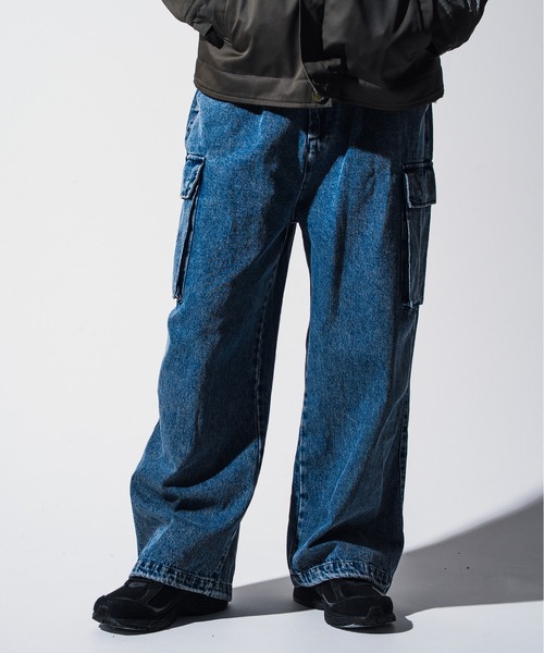 Mark Gonzales（マーク・ゴンザレス）の「Mark Gonzales(マーク ゴンザレス) ブランドロゴ ワイドデニムパンツ / WEB・直営店限定（デニムパンツ・メンズ・ブラック/ブルー・M/L/XL）」の2枚目の写真