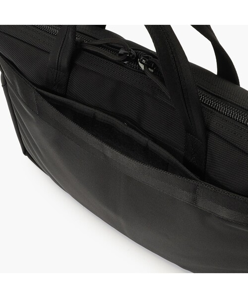 BRIEFING(ブリーフィング)の「DELTA STAND UP BRIEFCASE(ビジネスバッグ・メンズ・ブラック・FREE)」の6枚目の写真