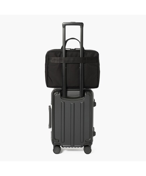 BRIEFING(ブリーフィング)の「DELTA STAND UP BRIEFCASE(ビジネスバッグ・メンズ・ブラック・FREE)」の22枚目の写真