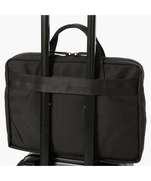 BRIEFING(ブリーフィング)の「【BRIEFING/ブリーフィング】DELTA STAND UP BRIEFCASE(ビジネスバッグ・メンズ・ブラック・FREE)」の4枚目の写真