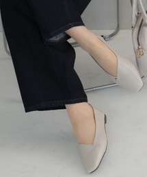 ふわやわゴールドアクセントフラットシューズ