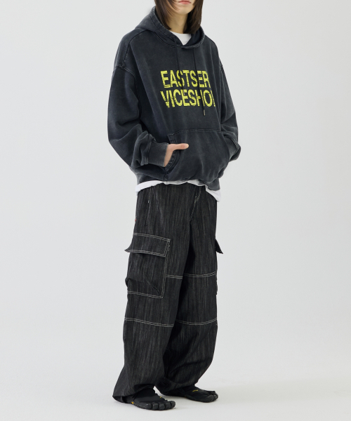 eastserviceshop(イーストサービスショップ)の「Vice Shop Dyed Hoodie - Washed Charcoal(パーカー・レディース・チャコール・SMALL/MEDIUM)」の3枚目の写真