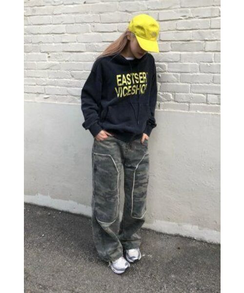 eastserviceshop(イーストサービスショップ)の「Vice Shop Dyed Hoodie - Washed Charcoal(パーカー・レディース・チャコール・SMALL/MEDIUM)」の12枚目の写真