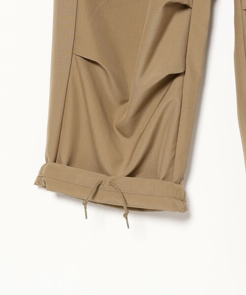 BEAMS PLUS(ビームスプラス)の「MIL Over 6 Pockets TW Rip stop(その他パンツ・メンズ・カーキ/ネイビー/オリーブ・SMALL/MEDIUM/LARGE)」の15枚目の写真
