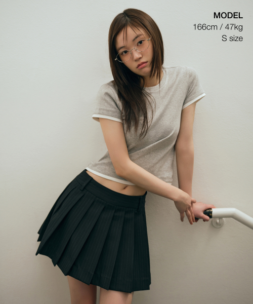 MUSINSA STANDARD WOMAN（ムシンサスタンダードウーマン）の「ウィメンズピンストライプローレイズプリーツミニスカート[ブラック]（スカート・レディース・その他・LARGE/MEDIUM/SMALL/X-SMALL）」の20枚目の写真