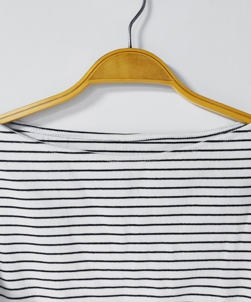 ReRe(リリ)の「ボートネック×ボーダー柄トップス(Tシャツ/カットソー・レディース・ホワイト/ブラック・MEDIUM)」の17枚目の写真