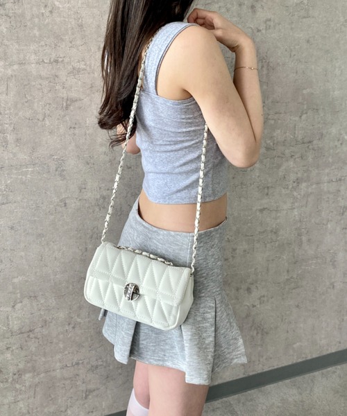 Mejoul（メジュール）の「【2026春夏新作】ターンロックスクエアキルティングフラップショルダーバッグ（ショルダーバッグ・レディース・ホワイト/ライトグリーン/ブラック/ライトピンク・F）」の16枚目の写真