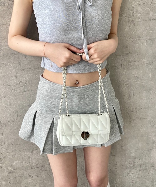 Mejoul（メジュール）の「【2026春夏新作】ターンロックスクエアキルティングフラップショルダーバッグ（ショルダーバッグ・レディース・ホワイト/ライトグリーン/ブラック/ライトピンク・F）」の12枚目の写真