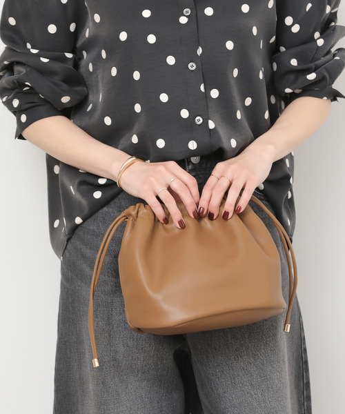 JOURNAL STANDARD relume（ジャーナルスタンダード　レリューム）の「RELUME キンチャクショルダーBAG（ショルダーバッグ・レディース・アイボリー/ブラック/ベージュ・FREE）」の3枚目の写真