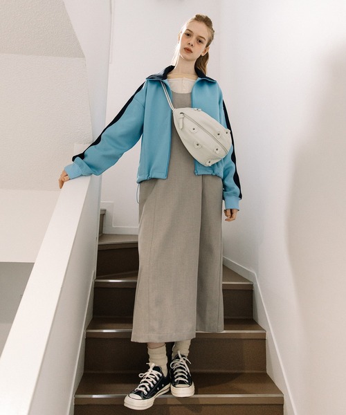 POU DOU DOU（プードゥドゥ）の「Dailyフラワーモチーフサークルバッグ（ショルダーバッグ・レディース・キナリ/ブラック・8）」の5枚目の写真