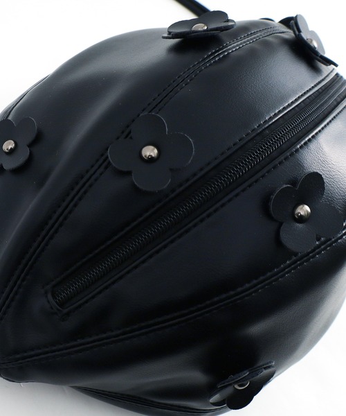 POU DOU DOU（プードゥドゥ）の「Dailyフラワーモチーフサークルバッグ（ショルダーバッグ・レディース・キナリ/ブラック・8）」の18枚目の写真