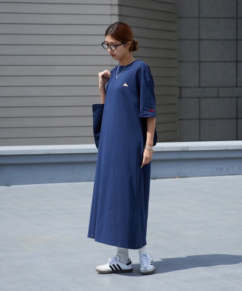 KELTY(ケルティ)の「KELTY/ケルティ ミニロゴ S/S ルーズシルエット ロングTシャツ 秋 秋服 2026年秋冬(Tシャツ/カットソー・レディース・ホワイト/ブラック/ベージュ/ネイビー/ヘザーグレー・FREE)」の22枚目の写真