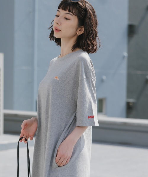 KELTY(ケルティ)の「KELTY/ケルティ ミニロゴ S/S ルーズシルエット ロングTシャツ 秋 秋服 2026年秋冬(Tシャツ/カットソー・レディース・ホワイト/ブラック/ベージュ/ネイビー/ヘザーグレー・FREE)」の10枚目の写真