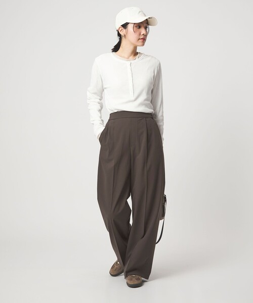 green label relaxing（グリーンレーベルリラクシング）の「【WEB限定】＜at ease＞オルマイ ワイド パンツ ウォッシャブル ストレッチ UVカット（その他パンツ・レディース・ダークブラウン/ネイビー/ブラック/ベージュ・SHORT/TALL/34/42/40/38/36）」の21枚目の写真