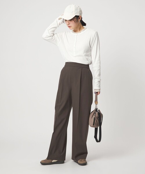 green label relaxing(グリーンレーベルリラクシング)の「【WEB限定】<at ease>オルマイ ワイド パンツ ウォッシャブル ストレッチ UVカット(その他パンツ・レディース・ダークブラウン/ネイビー/ブラック/ベージュ・SHORT/TALL/34/42/40/38/36)」の5枚目の写真