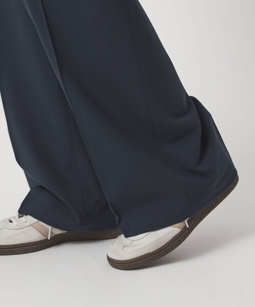 green label relaxing(グリーンレーベルリラクシング)の「【WEB限定】<at ease>オルマイ ワイド パンツ ウォッシャブル ストレッチ UVカット(その他パンツ・レディース・ダークブラウン/ネイビー/ブラック/ベージュ・SHORT/TALL/34/42/40/38/36)」の12枚目の写真