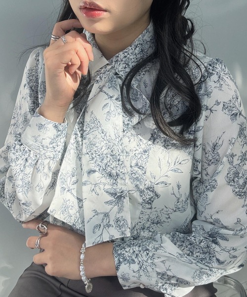 AS KNOW AS plus（アズノゥアズプラス）の「〇ボウタイリボン付 キラキラパールボタンブラウス（シャツ/ブラウス・レディース・サックスブルー/ブルー系その他/ホワイト系その他・FREE）」の21枚目の写真