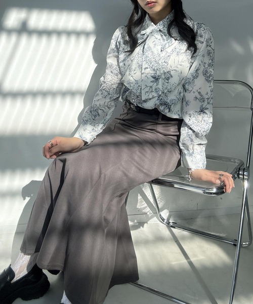 AS KNOW AS plus（アズノゥアズプラス）の「〇ボウタイリボン付 キラキラパールボタンブラウス（シャツ/ブラウス・レディース・サックスブルー/ブルー系その他/ホワイト系その他・FREE）」の15枚目の写真