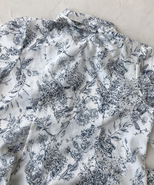 AS KNOW AS plus（アズノゥアズプラス）の「〇ボウタイリボン付 キラキラパールボタンブラウス（シャツ/ブラウス・レディース・サックスブルー/ブルー系その他/ホワイト系その他・FREE）」の6枚目の写真