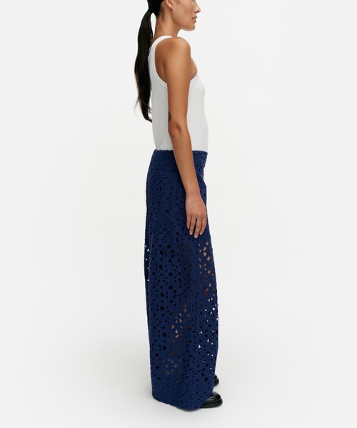 marimekko(マリメッコ)の「Sh Lados Keidas / Trousers(スラックス・レディース・ネイビー・36/34/38/40)」の2枚目の写真