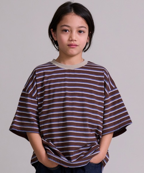 PAIRMANON STREET（ペアマノンストリート）の「【綿100%】シンプル マルチボーダー 半袖 Tシャツ【PAIRMANON STREET】（Tシャツ/カットソー・キッズ・ベージュ/ブラウン/レッド/ライトグリーン/ブラック/ブルー・90/130/120/150/160/100/140/110）」の3枚目の写真