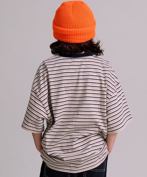 PAIRMANON STREET（ペアマノンストリート）の「【綿100%】シンプル マルチボーダー 半袖 Tシャツ【PAIRMANON STREET】（Tシャツ/カットソー・キッズ・ベージュ/ブラウン/レッド/ライトグリーン/ブラック/ブルー・90/130/120/150/160/100/140/110）」の14枚目の写真