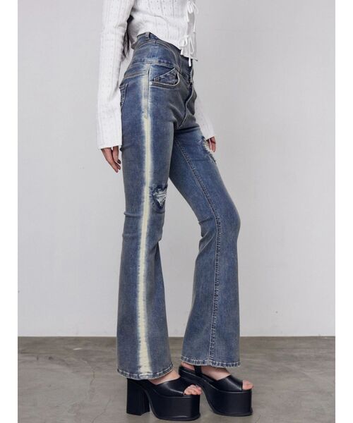 EMODA(エモダ)の「ハートダメージハイウエストフレアパギンス(デニムパンツ・レディース・ブラック/インディゴブルー・MEDIUM/SMALL/X-SMALL)」の5枚目の写真