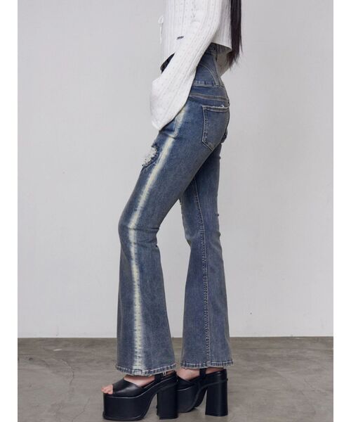 EMODA(エモダ)の「ハートダメージハイウエストフレアパギンス(デニムパンツ・レディース・ブラック/インディゴブルー・MEDIUM/SMALL/X-SMALL)」の6枚目の写真