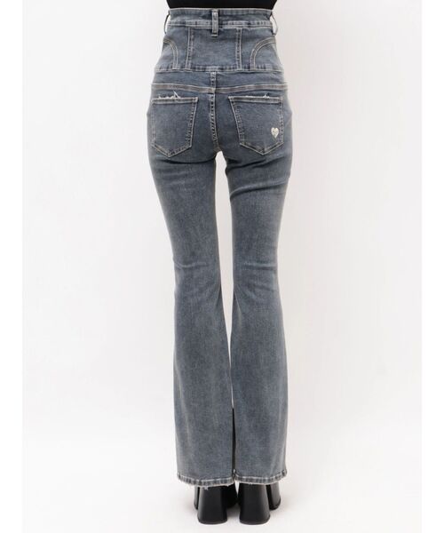 EMODA(エモダ)の「ハートダメージハイウエストフレアパギンス(デニムパンツ・レディース・ブラック/インディゴブルー・MEDIUM/SMALL/X-SMALL)」の17枚目の写真