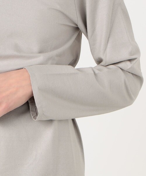 BASERANGE(ベースレンジ)の「BASERANGE シルク エプロンドレス(ワンピース・レディース・チャコールグレー・S)」の8枚目の写真