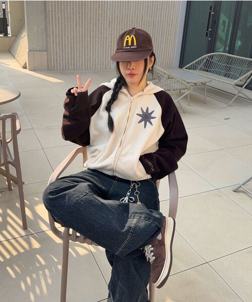 CACTUSDONUTMARKET(カクタスドーナツマーケット)の「Star Embroidery Fleece Hood Zip-up Jacket-Cream(その他アウター・レディース・その他・MEDIUM/LARGE)」の2枚目の写真