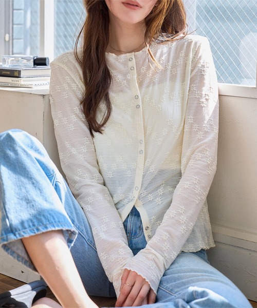 KOBE LETTUCE(コウベレタス)の「メロウレースカーディガン(カーディガン/ボレロ・レディース・アイボリー/ブラック・M)」の5枚目の写真