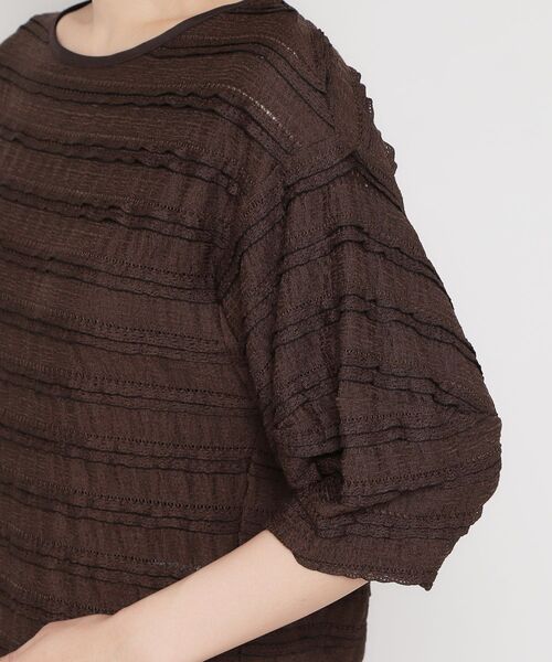 THE SHOP TK (ザ ショップ ティーケー )の「【1枚で美人見え】 フリルレースボーダートップス(Tシャツ/カットソー・レディース・ダークブラウン系8/オフホワイト/ブラック・13/12)」の6枚目の写真