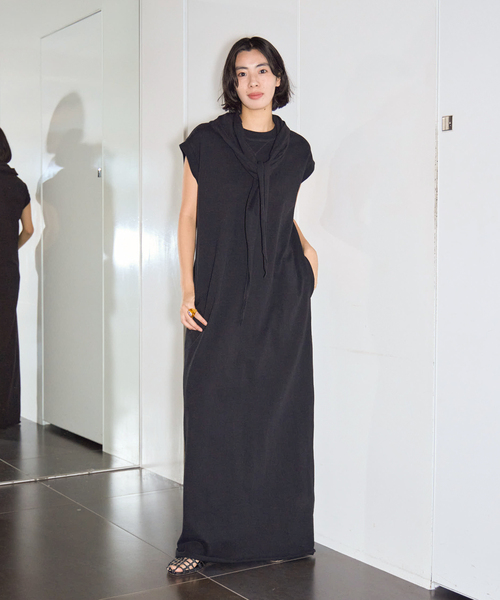 CITYSHOP（シティーショップ）の「CUTDRESS with SCARF：ワンピース（ワンピース・レディース・ブラック/ベージュ/パープル・36/38）」の4枚目の写真