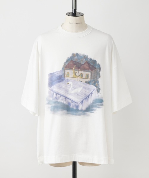 SHINYAKOZUKA(シンヤコヅカ)の「bedroom and living room(ISSUE8)(Tシャツ/カットソー・メンズ・ホワイト/ブラック・MEDIUM/SMALL)」の1枚目の写真