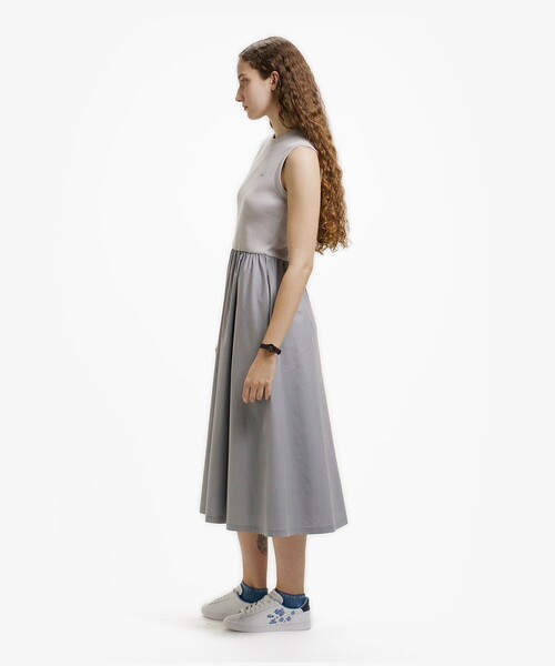 LACOSTE(ラコステ)の「異素材コンビノースリーブドレス / フレアワンピース(ワンピース・レディース・ベージュ/ライトグレー/ブラック・40/38/36/34)」の22枚目の写真