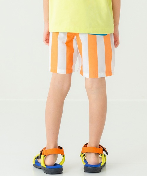 DILASH(ディラッシュ)の「バックポケット付き 太ストライプ ハーフパンツ(4分丈)(その他パンツ・キッズ・グリーン/レッド・100/80/90/110/120/130/140)」の6枚目の写真